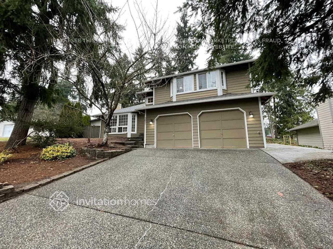 3029 Southeast Silver Crest Drive - Photo 2 of 27