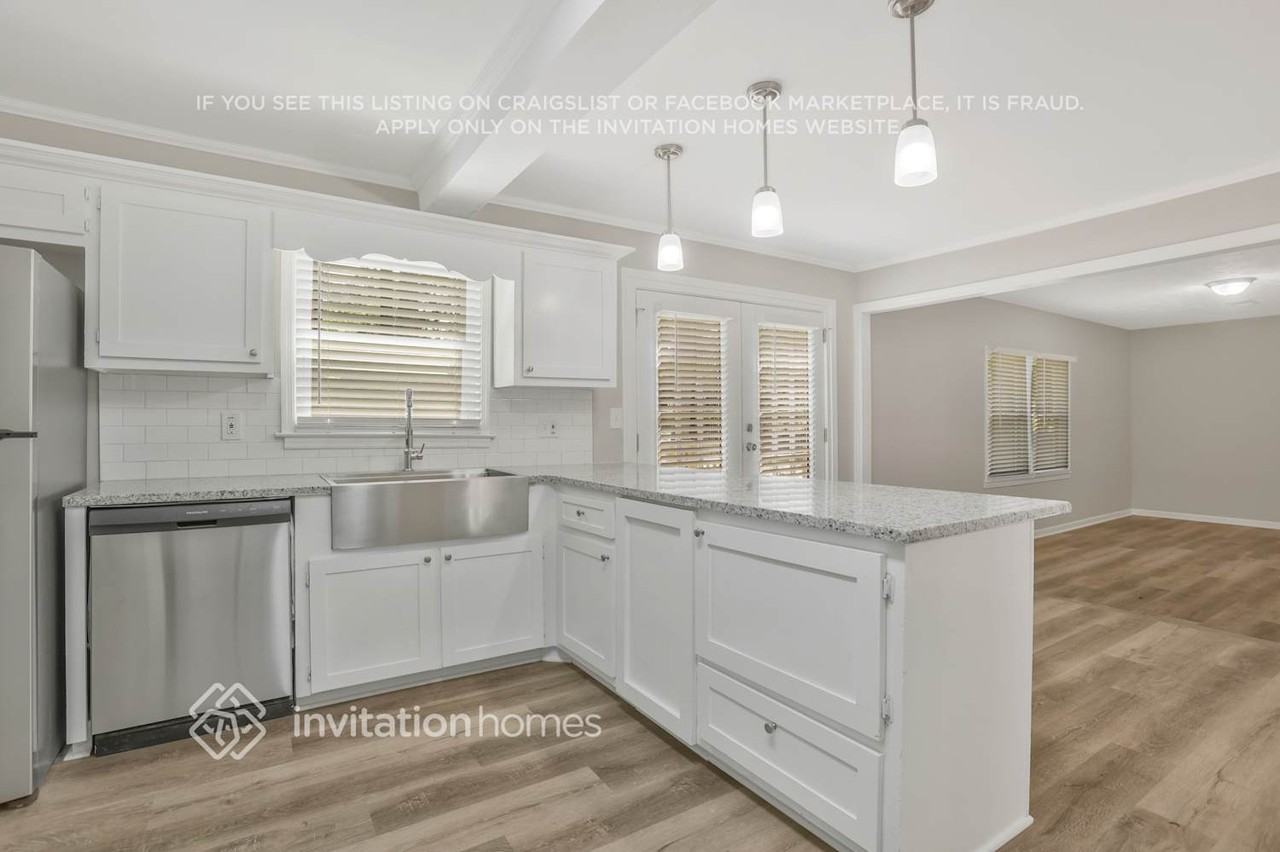 750 Navajo Trl - Photo 6 of 26