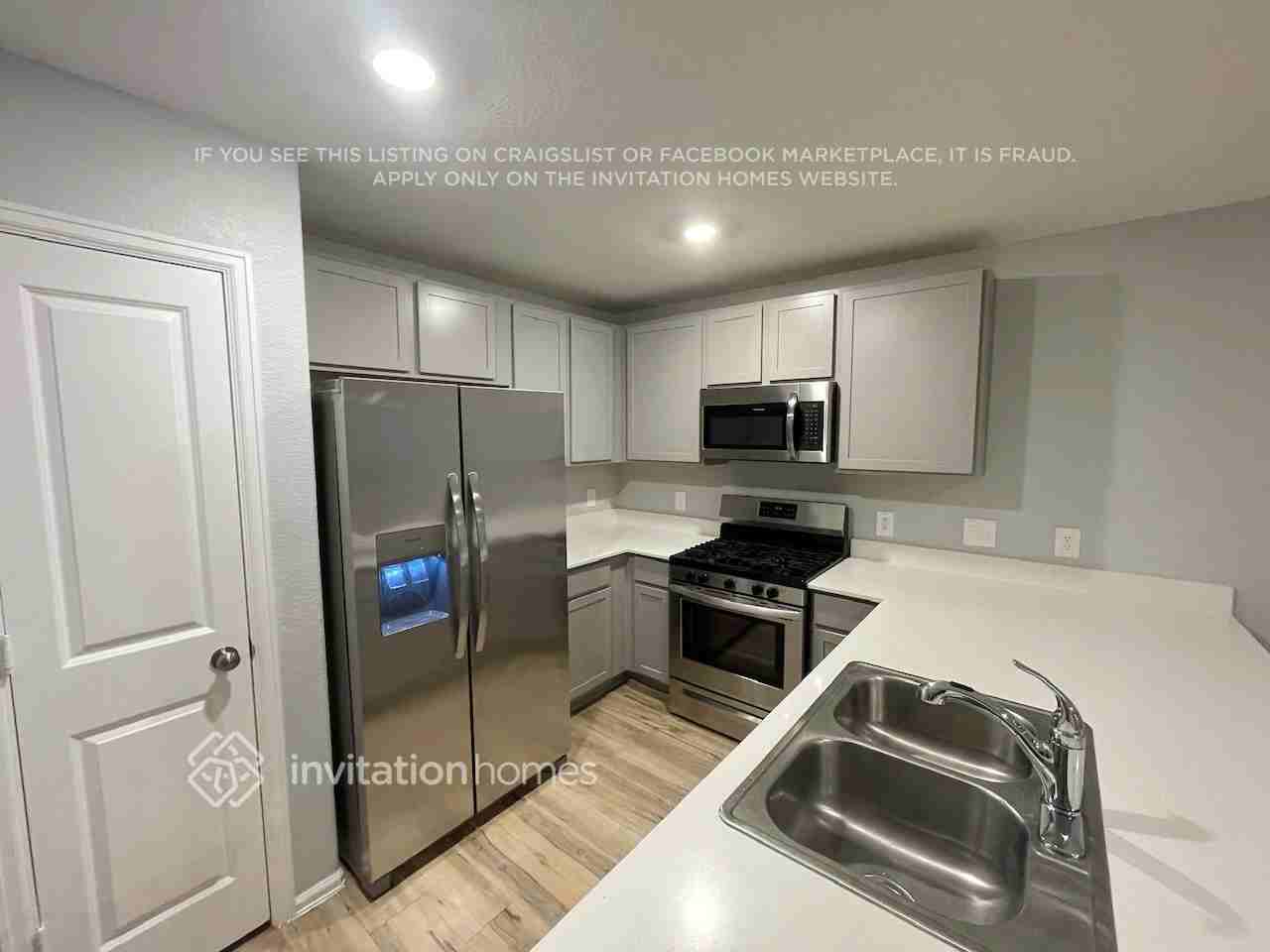 18746 Becker Fields Drive - Photo 3 of 10