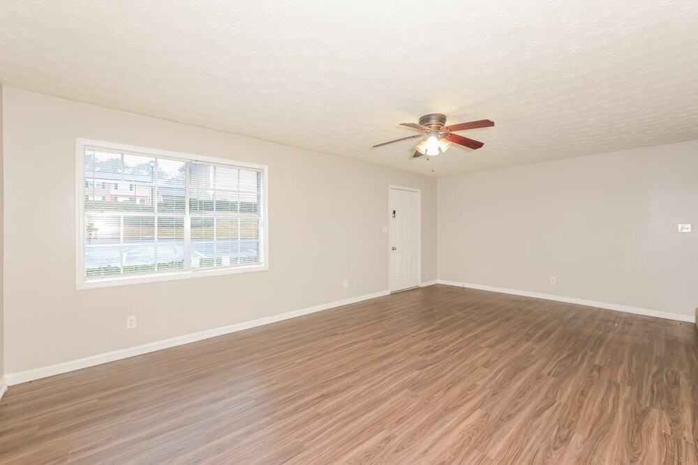 417 Northdale Ct - Photo 5 of 17