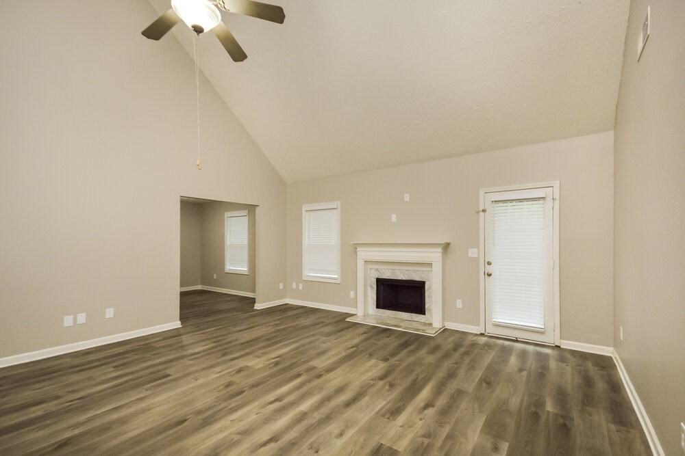 609 Honey Creek Rd - Photo 4 of 17