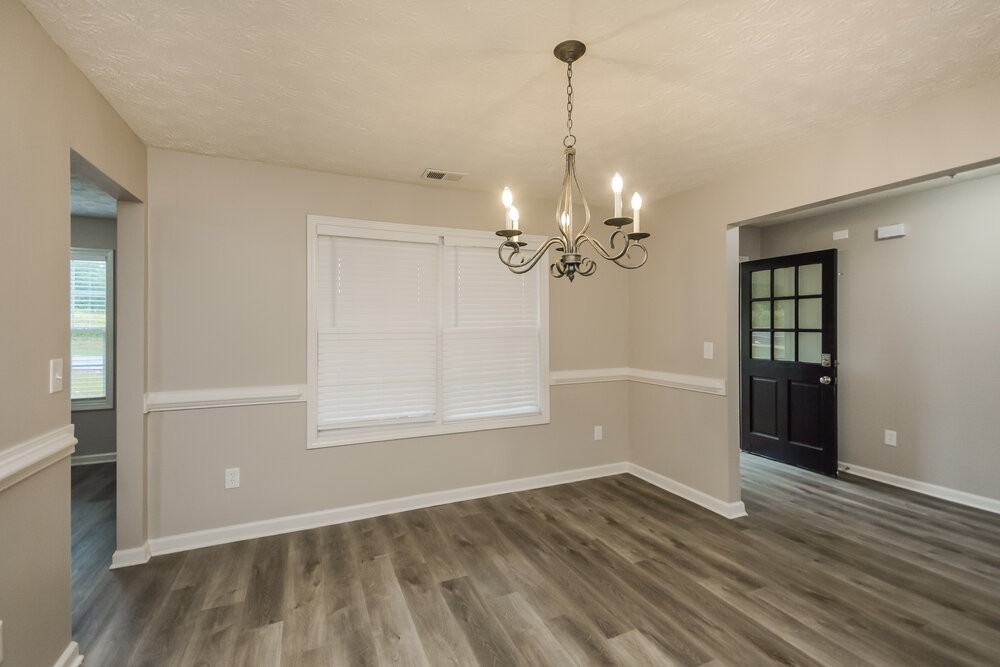 609 Honey Creek Rd - Photo 7 of 17