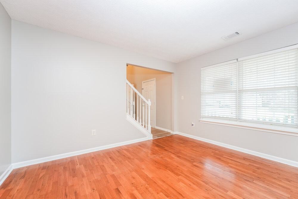 4969 Saddle Creek Cir - Photo 6 of 17