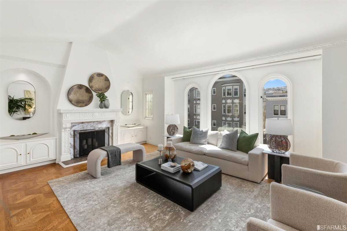 2324 Francisco St - Photo 6 of 50