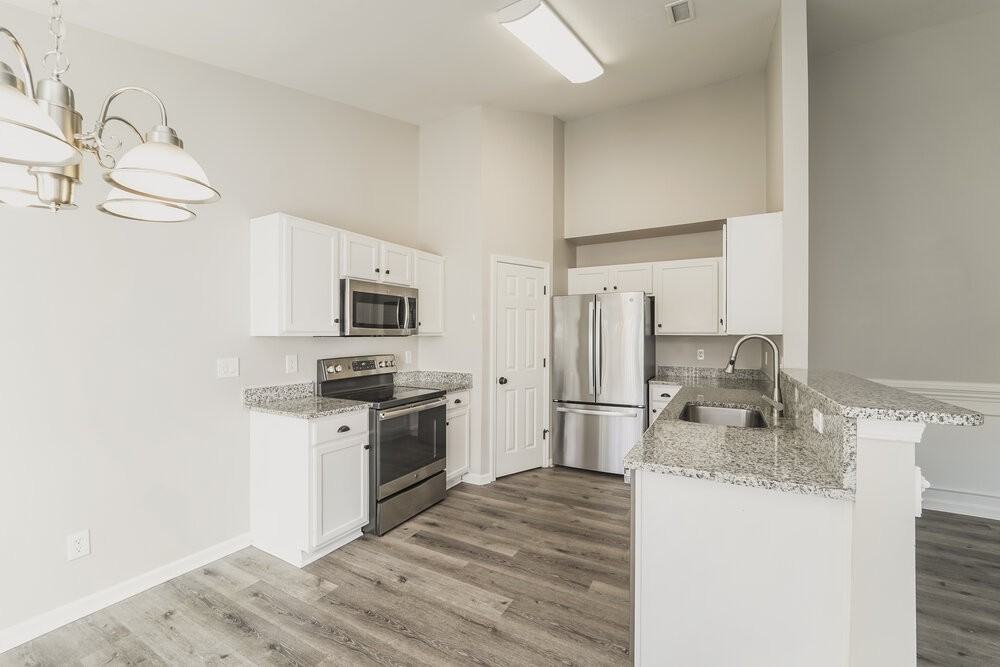 8224 Fox Swamp Rd - Photo 7 of 17