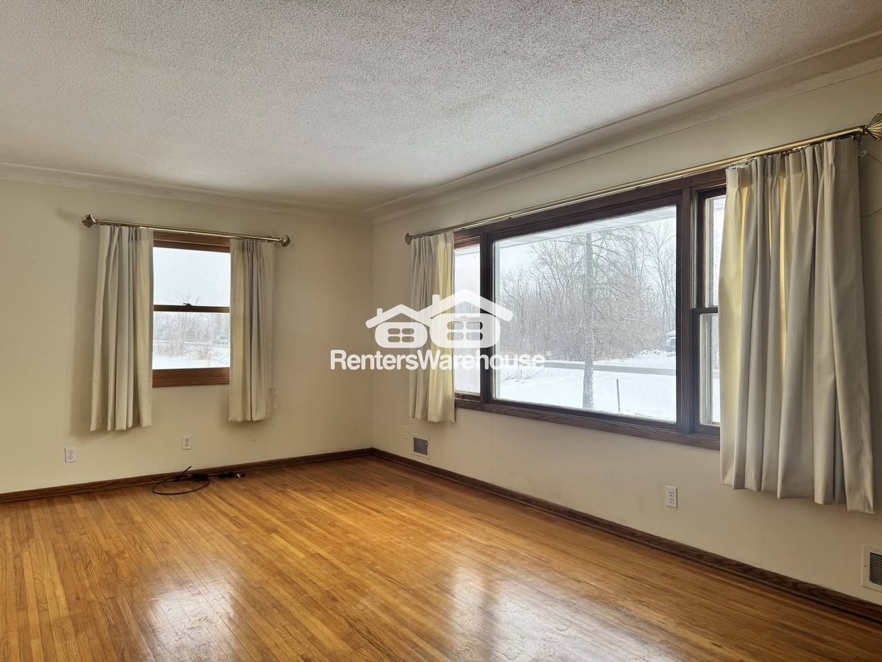 8225 20th Avenue - Photo 3 of 19