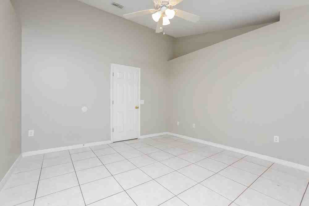 514 Caladesi Trl - Photo 7 of 16