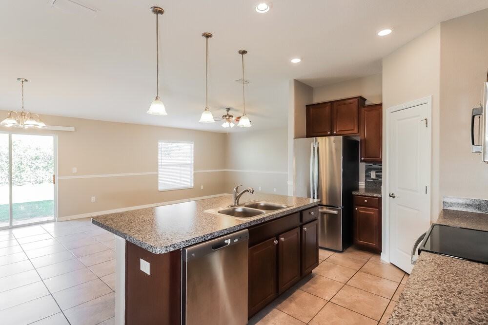 1637 Climbing Dayflower Dr - Photo 7 of 16