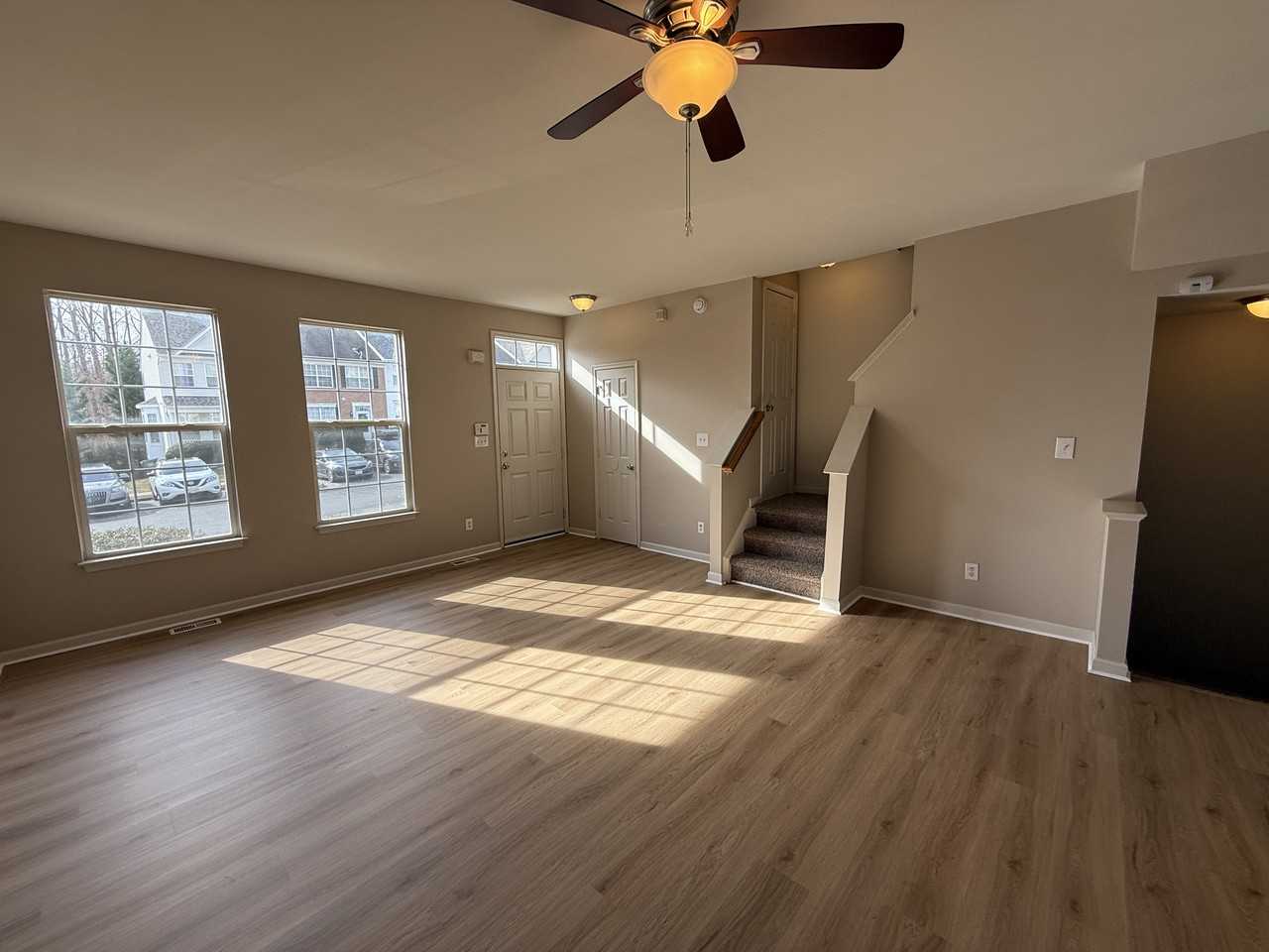 4249 Normandy Court - Photo 4 of 39