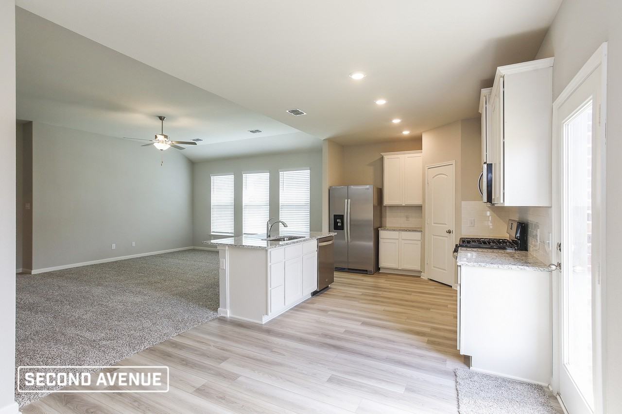 2005 Erlinda Dr - Photo 4 of 17