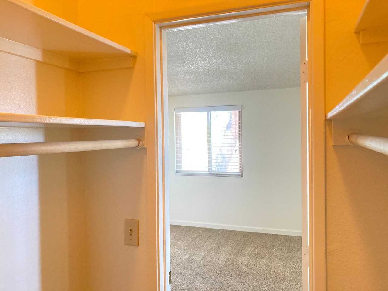 The Lakes Apartments - Photo 4 of 27