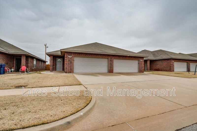 1308 Garden Gate Dr #A - Photo 2 of 46