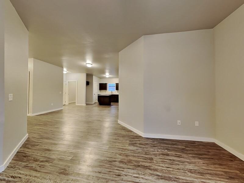 14308 Peach Tree Dr - Photo 2 of 19