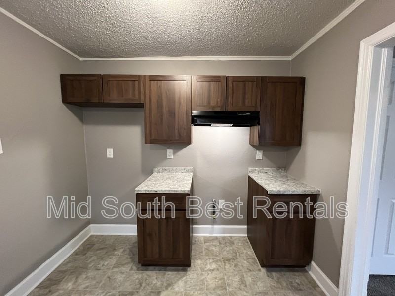 1233 Meda Street - Photo 3 of 3