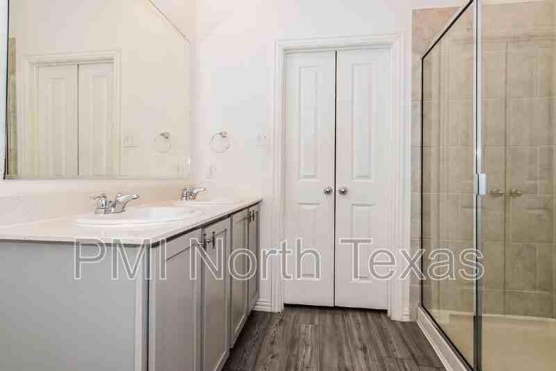 1208 Mesquite Lane - Photo 2 of 18