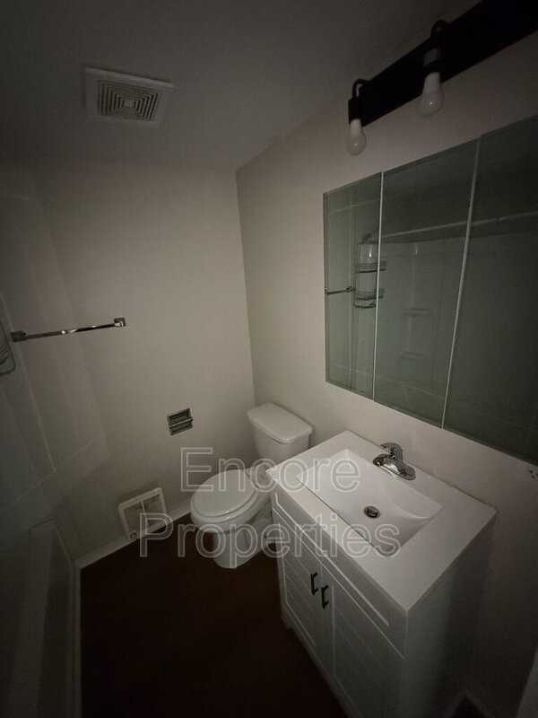 2003 Burnett Avenue - Photo 6 of 10