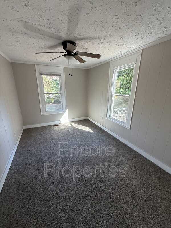 2003 Burnett Avenue - Photo 7 of 10