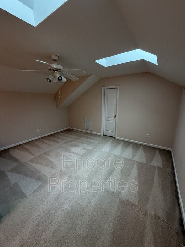 6824 Middleboro Dr - Photo 6 of 16