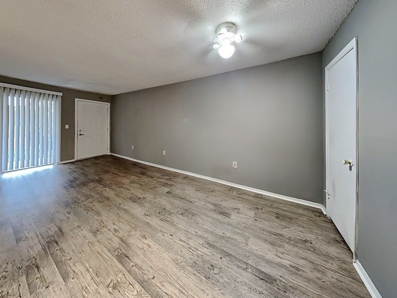 476 Banyon Tree Cir #102 - Photo 6 of 15