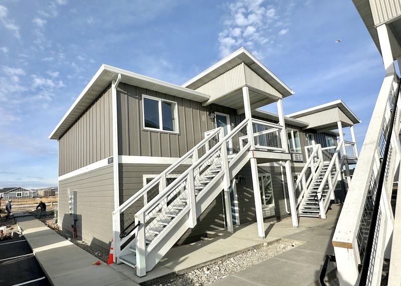 3187 Queen Annes St - Photo 2 of 14