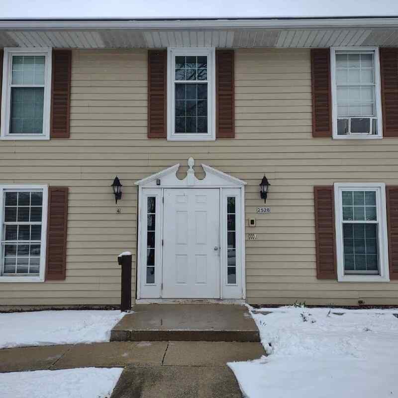 2528 Camelot Blvd #A - Photo 2 of 3