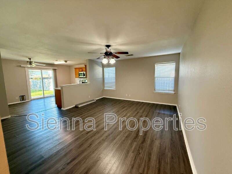 17212 Hamilton Point Cir - Photo 2 of 22