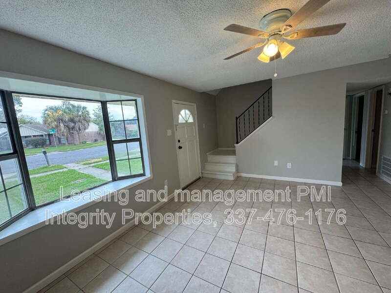 409 Marseilles Drive - Photo 2 of 15