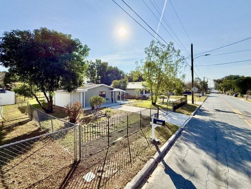 1221 Jewel Ave - Photo 7 of 50