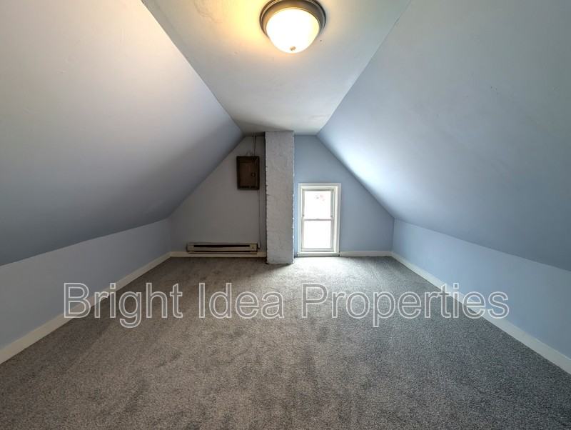 538 Charles Ave - Photo 6 of 6