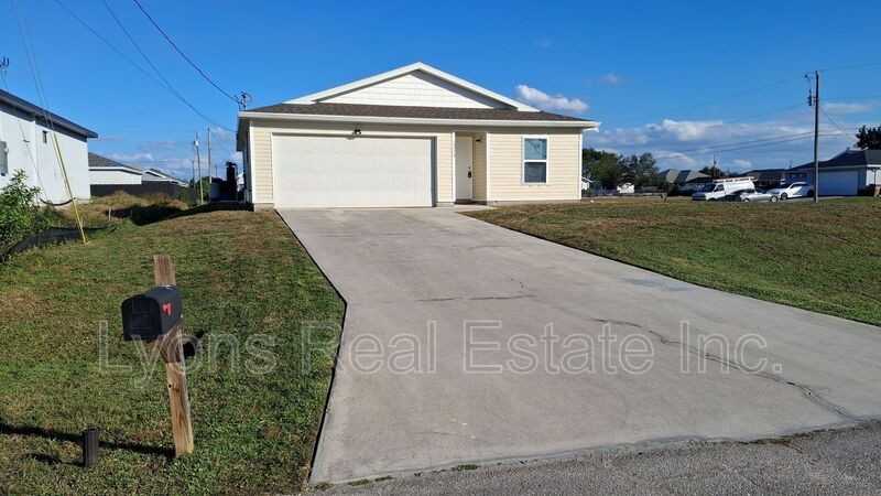 1315 Nw 15th Ave - Photo 2 of 20
