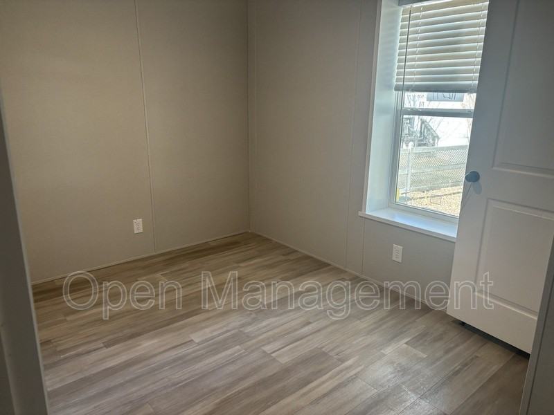 16 English Village Park #LOT9 - Photo 5 of 7