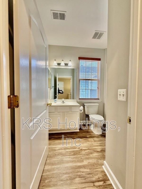 13960 Greendale Dr - Photo 5 of 31