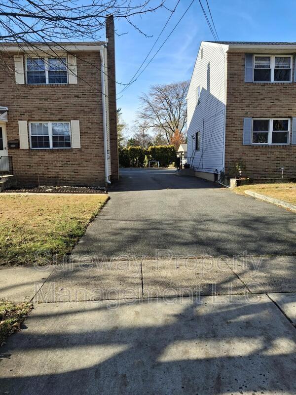 107 Dayton Ave #A - Photo 3 of 5