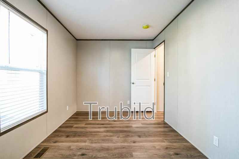 1915 Cardell Rd - Photo 6 of 7