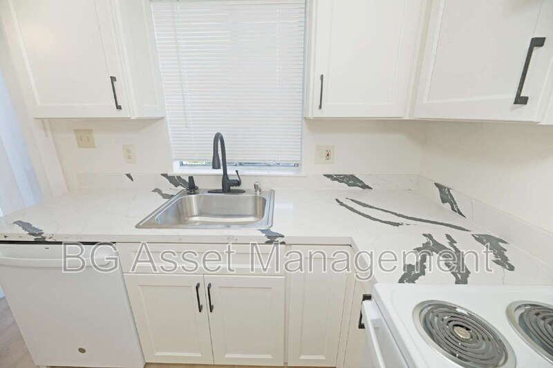 547 Rodeo Avenue #A - Photo 6 of 27