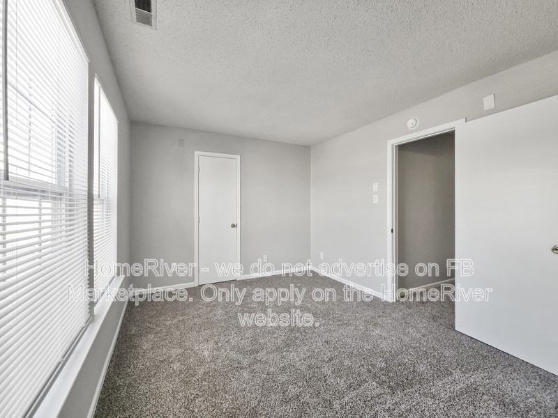 4363 Fullwood Ct - Photo 6 of 22