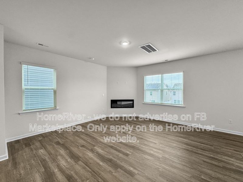 1345 37th Avenue Ln Ne - Photo 2 of 26