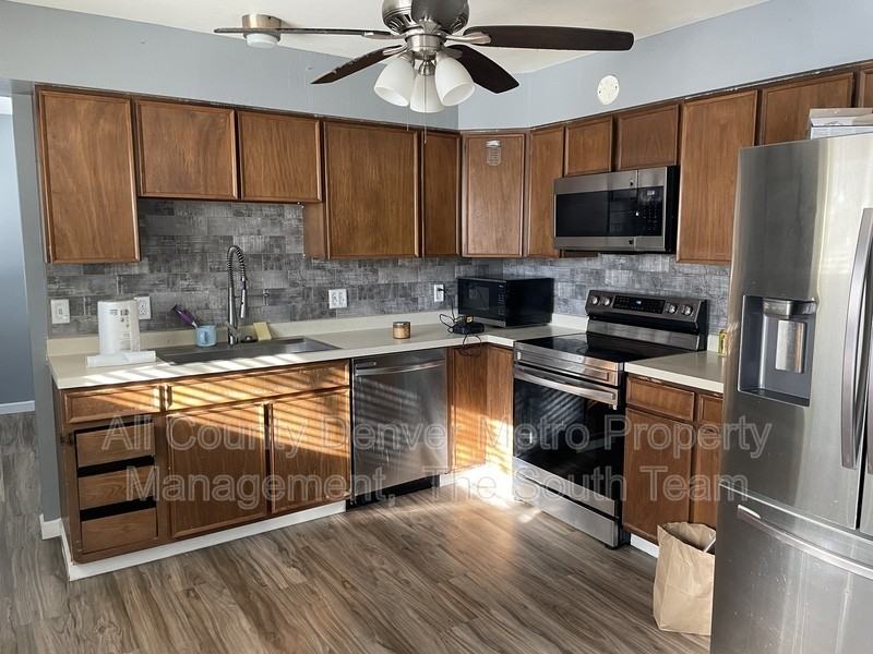 2833 S Depew St - Photo 3 of 25