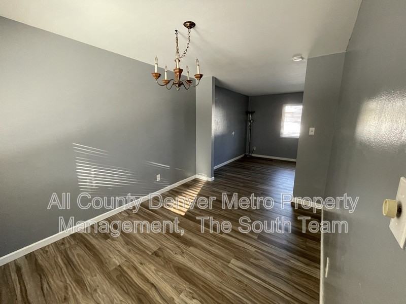 2833 S Depew St - Photo 6 of 25