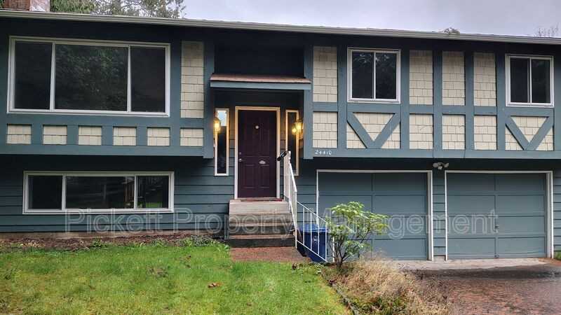 24410 Andorra Ct Ne - Photo 2 of 17