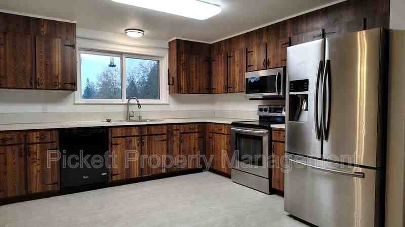 24410 Andorra Ct Ne - Photo 4 of 17