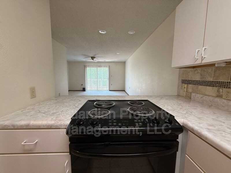 1645 N Country Club Rd #3 - Photo 3 of 8