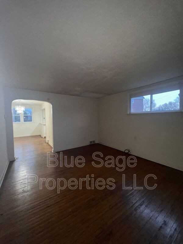 575 South 4th Street - Photo 3 of 34