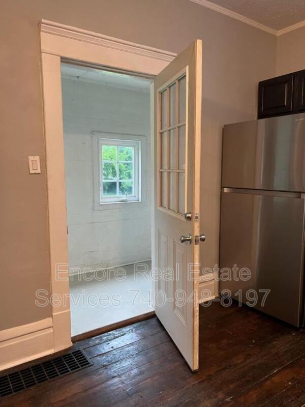 526 Daniel Ave - Photo 2 of 28