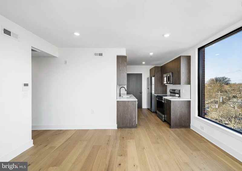 1800 West Girard Avenue - Photo 6 of 10