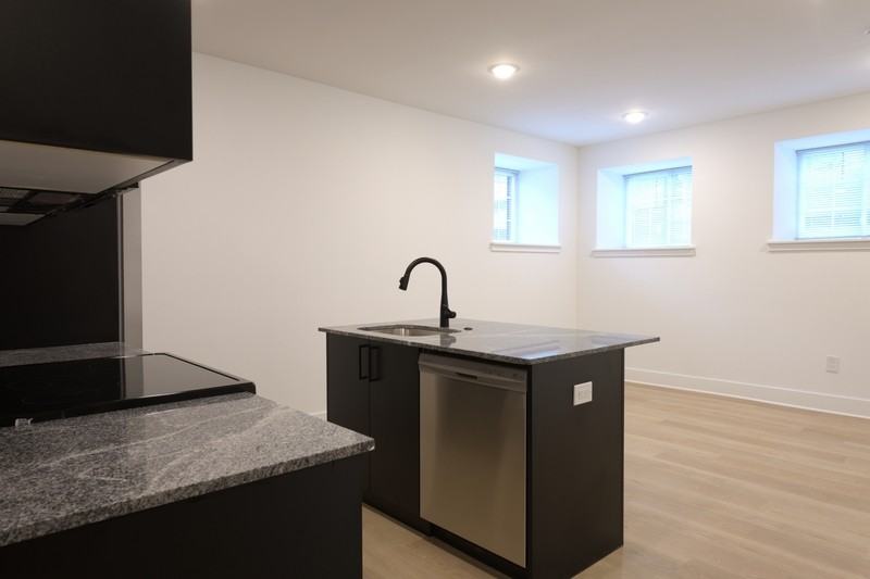 1901 East Willard Street - Photo 2 of 22