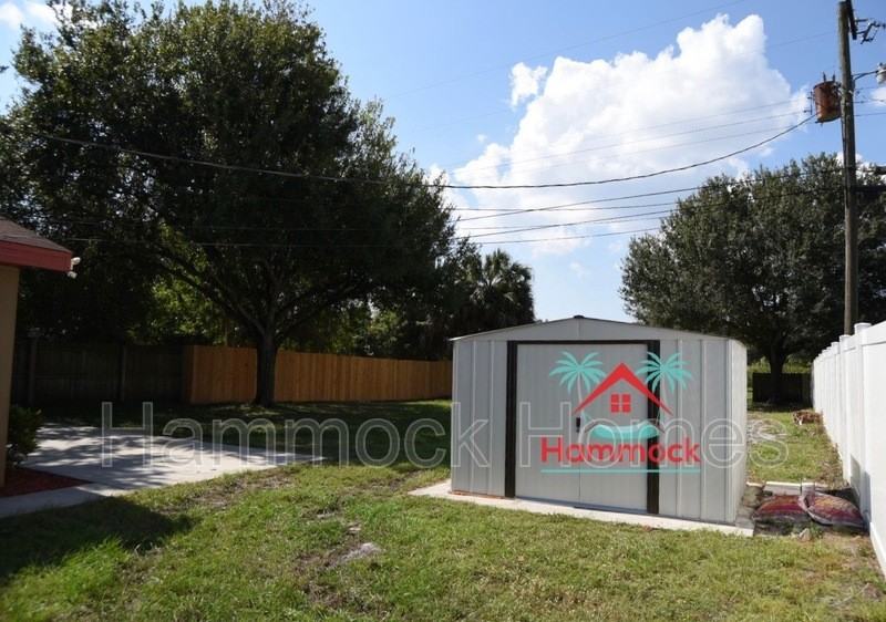 5505 S Lois Ave - Photo 4 of 12