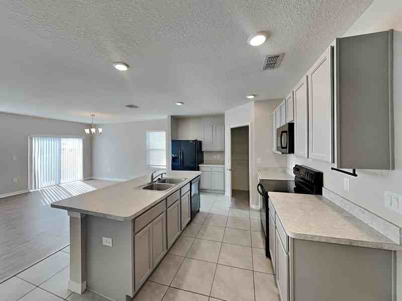 361 Honey Bell Rd - Photo 5 of 19