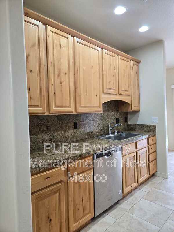 3900 N Butler Ave #206 - Photo 4 of 23