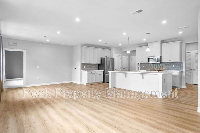 6601 Citory Way #306 - Photo 6 of 22